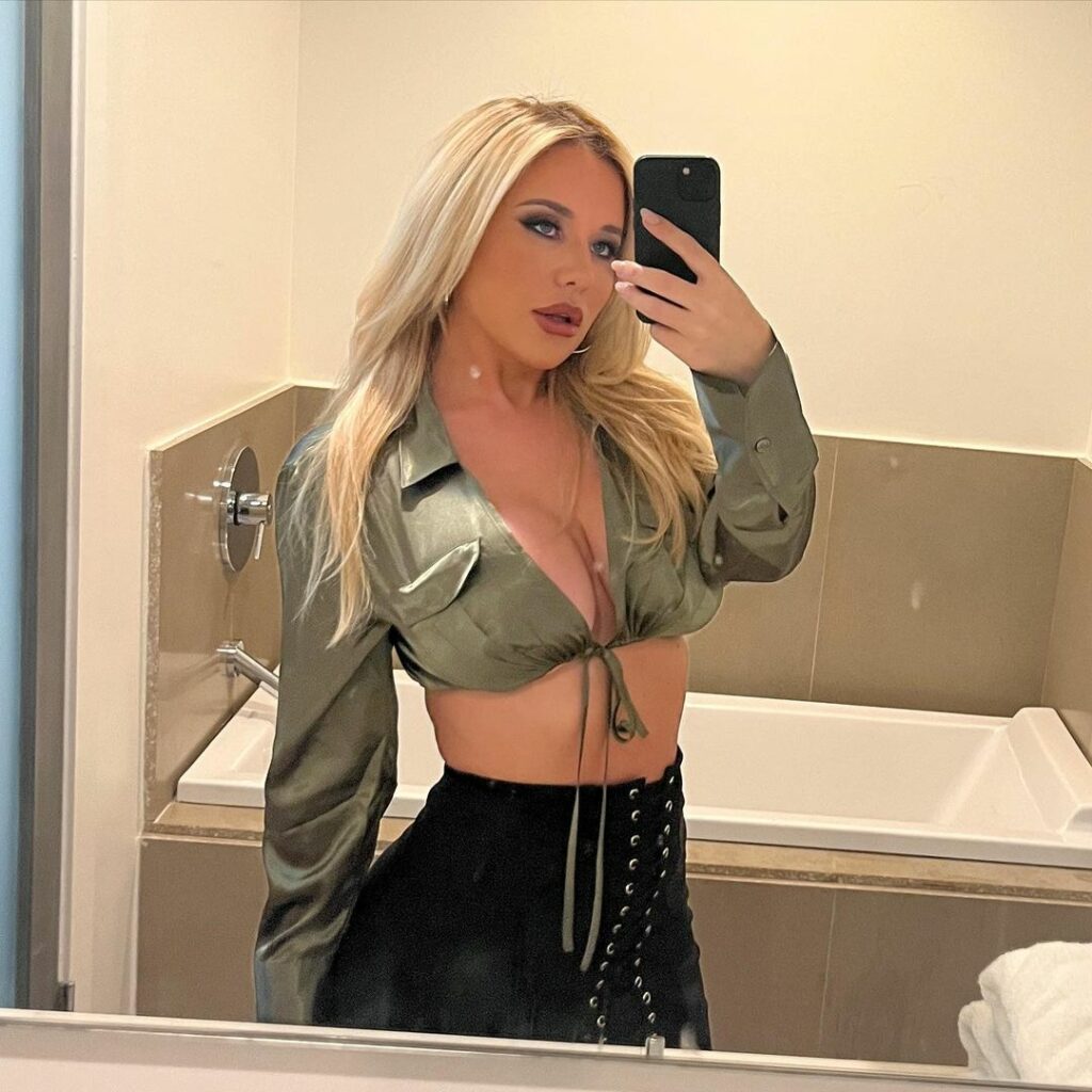 savannah bond онлика слив