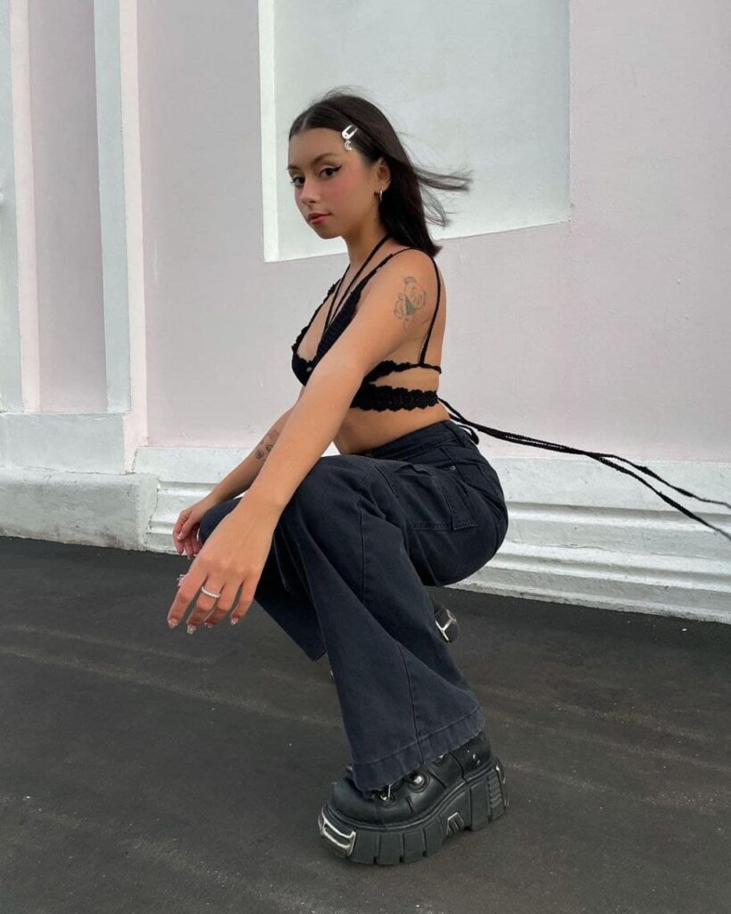 дора слив блогерш