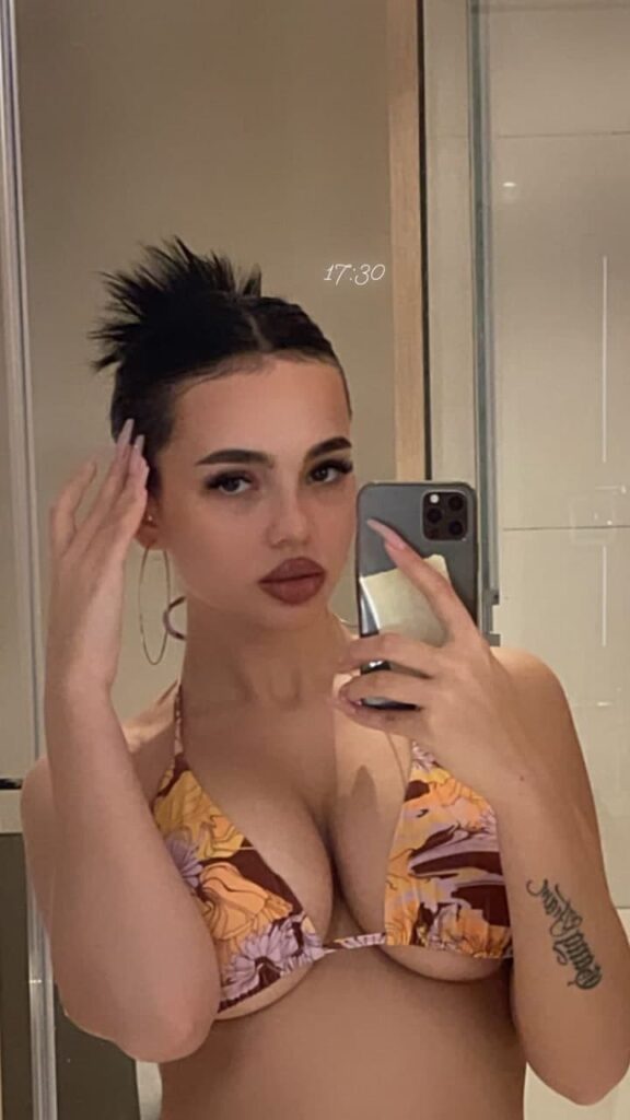 валя карнавал ютуберши sliv