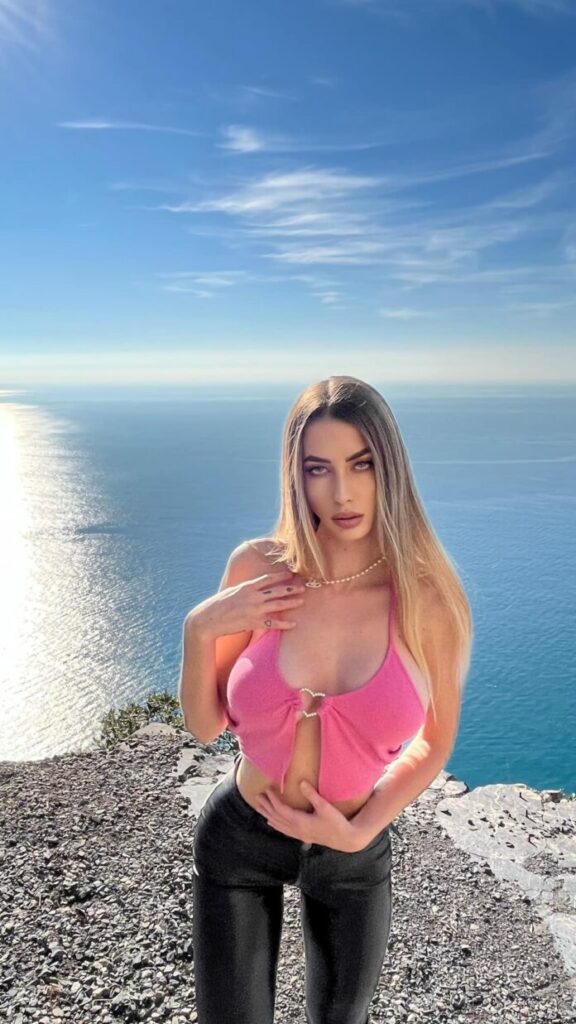 Ева Мента онлифанс слив